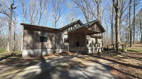 1272 Dejarnette Rd, Kellyton, AL 35089