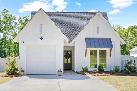 553 Cedarbrook Dr, Auburn, AL 36830
