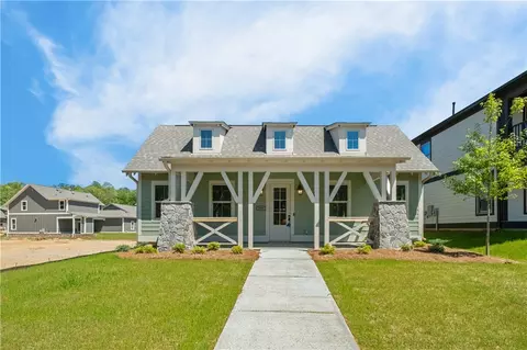 2 James Burt Pkwy, Auburn, AL 36830
