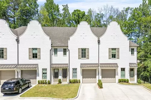 2320 Riverwood Dr, Auburn, AL 36830