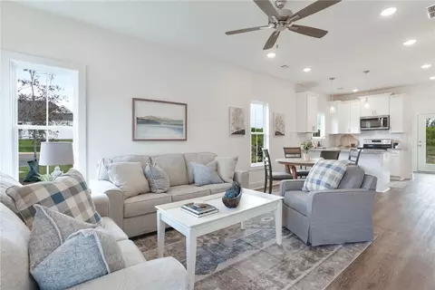 68 Twin Ln, Valley, AL 36854