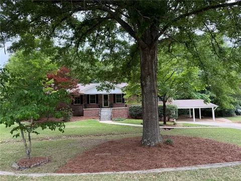 426 Sehoy Cir, Auburn, AL 36830