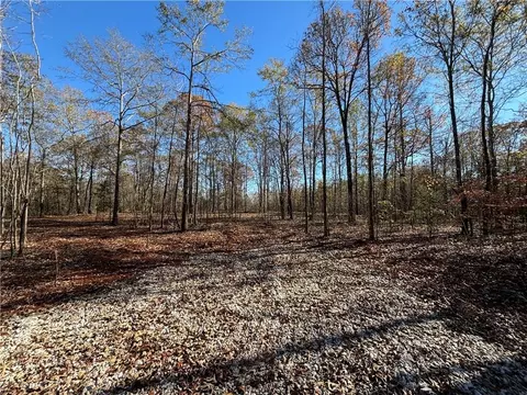 lot Apt 3 Lee Road 344, Salem, AL 36874