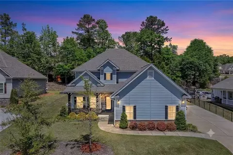4152 Creekwater Xing, Auburn, AL 36832