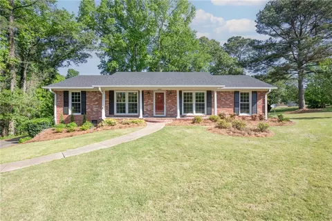 4907 Ashley Ct, Phenix City, AL 36867