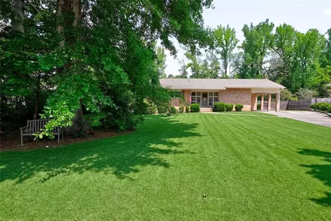 1068 Terrace Acres Dr, Auburn, AL 36830