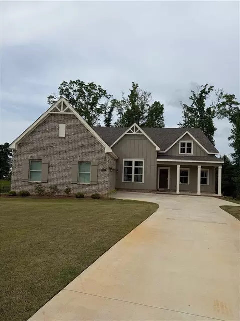 2237 Jenkins Way, Opelika, AL 36801