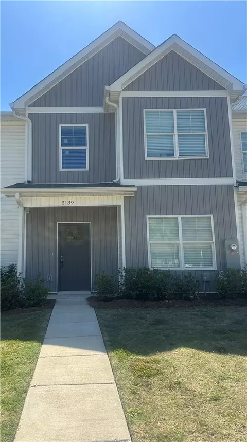 2139 Cobblestone Dr #4, Opelika, AL 36804