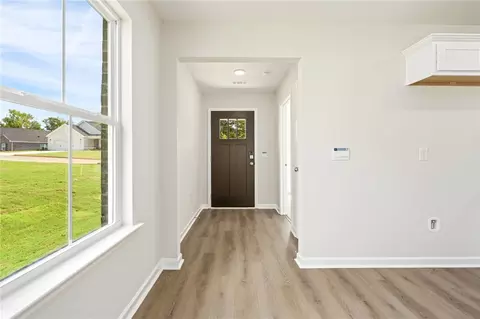 Entry Way - 984 Como Way, Opelika, AL 36804 photo 1 of 3