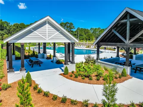 Exterior - 984 Como Way, Opelika, AL 36804 photo 5 of 5