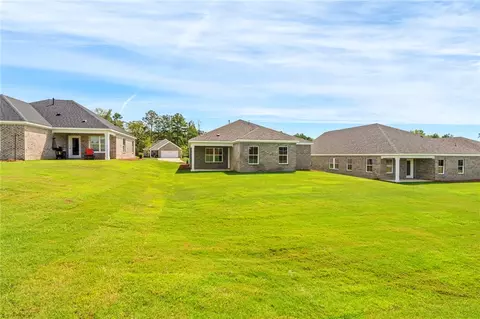 Exterior - 984 Como Way, Opelika, AL 36804 photo 1 of 5