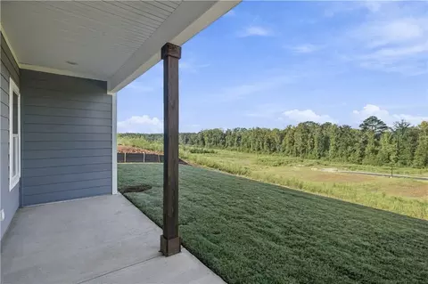 Exterior - 1002 Twin Ln, Valley, AL 36854 photo 5 of 7