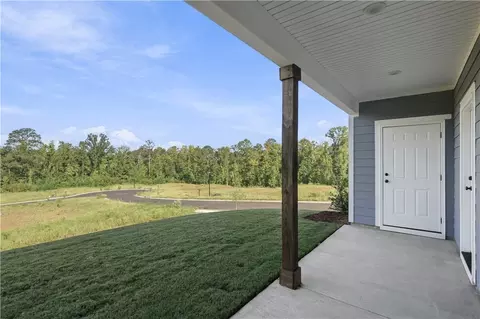 Exterior - 1002 Twin Ln, Valley, AL 36854 photo 6 of 7