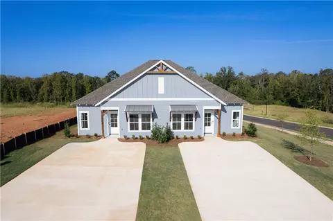 Exterior - 1002 Twin Ln, Valley, AL 36854 photo 4 of 7