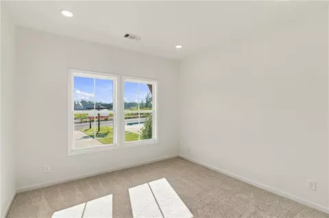 Bedroom - 1002 Twin Ln, Valley, AL 36854 photo 1 of 4