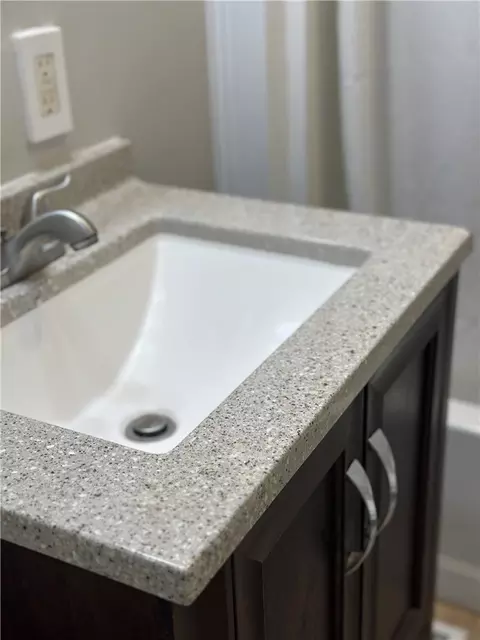 Bath - 209 Combs St, Valley, AL 36854 photo 2 of 2