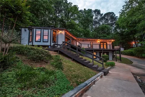 5 Riverwood Ln, Alexander City, AL 35010