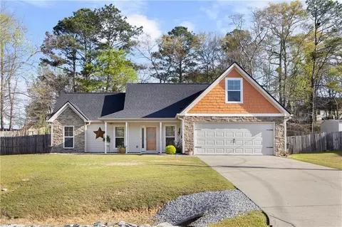 58 Misty Forest Dr, Phenix City, AL 36869