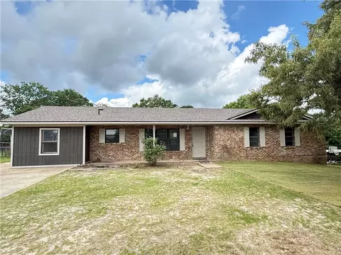 10 Ford Rd, Phenix City, AL 36869