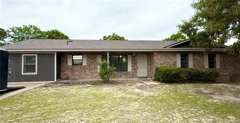 10 Ford Rd, Phenix City, AL 36869