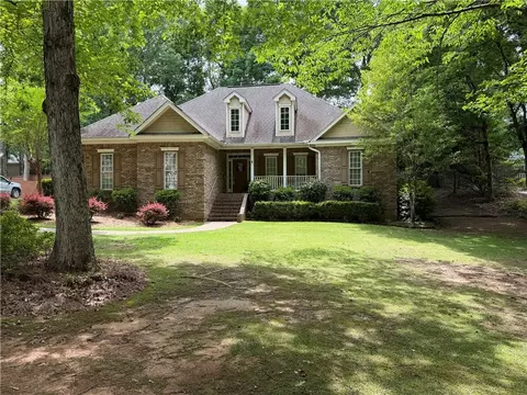511 Winterburn Ave, Opelika, AL 36801