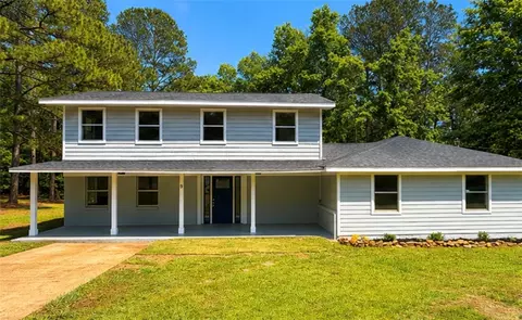 9 Lee Road 684, Opelika, AL 36804