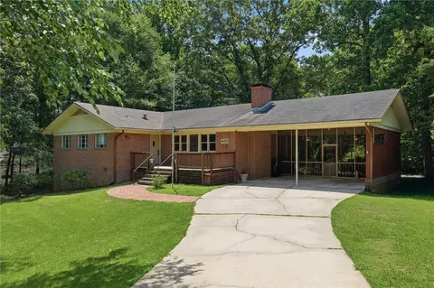470 Cary Dr, Auburn, AL 36830