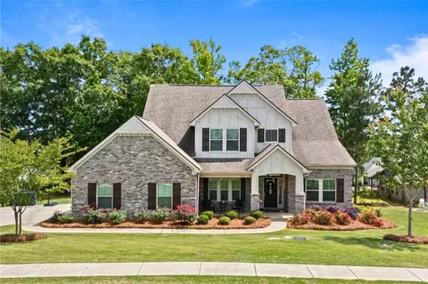 454 Monticello Dr, Auburn, AL 36830