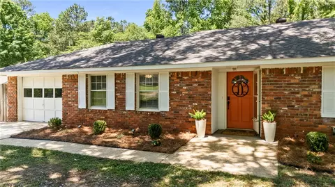3116 Northgate Dr, Opelika, AL 36801
