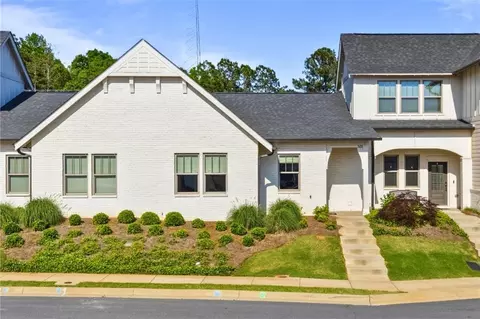 528 Grey Oak Cir, Auburn, AL 36830