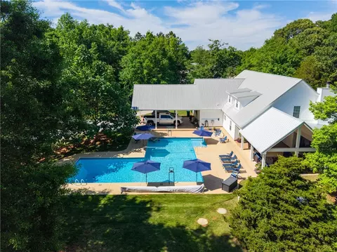 376 County Shop Rd, Dadeville, AL 36853