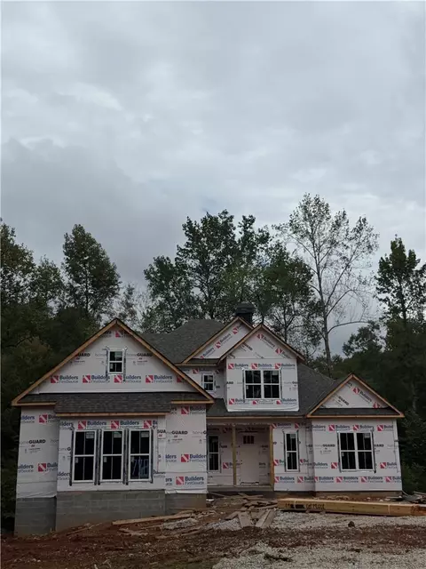 720 Ski Spray Pt, Opelika, AL 36804