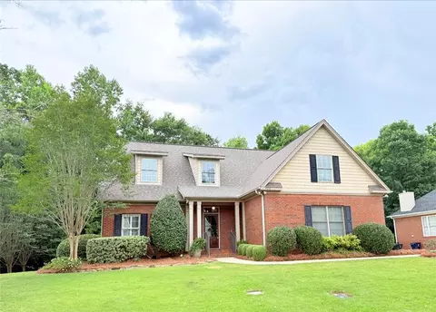 809 Madeline Ln, Auburn, AL 36832