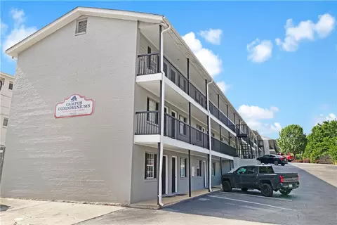 634 W Magnolia Ave #103, Auburn, AL 36830