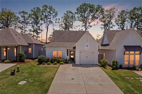 1186 Woodland Cir, Opelika, AL 36801