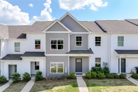 2133 Cobblestone Dr, Opelika, AL 36804