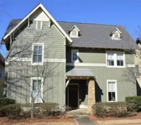 650 Dekalb St #1061, Auburn, AL 36830