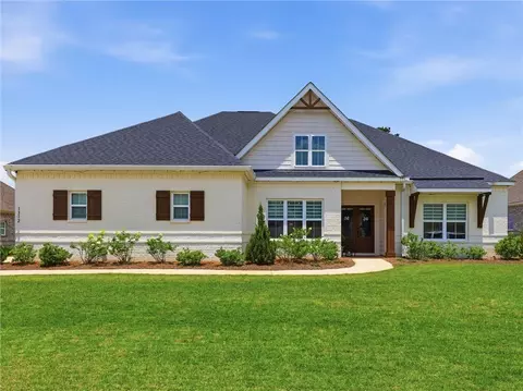 1312 Garrett Ln, Auburn, AL 36830