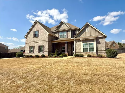 732 Banbury St, Auburn, AL 36832