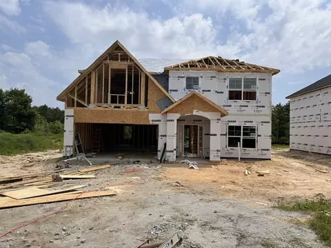 214 Black Oak Dr, Smiths Station, AL 36877