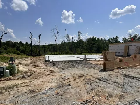 214 Black Oak Dr, Smiths Station, AL 36877