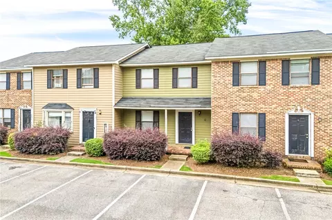 433 Harper Ave #3, Auburn, AL 36830