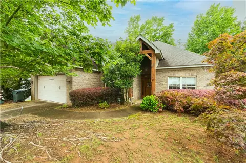 1312 Lizlin St, Opelika, AL 36801
