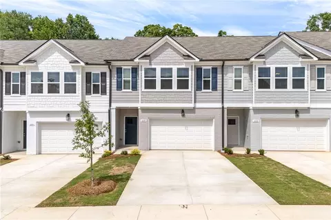 1227 Mccoy St, Opelika, AL 36801