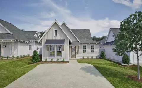 118 Woodland Ln, Opelika, AL 36801