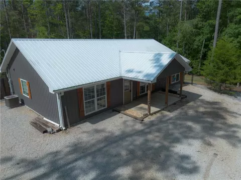 660 Crystal Cv, Wedowee, AL 36278