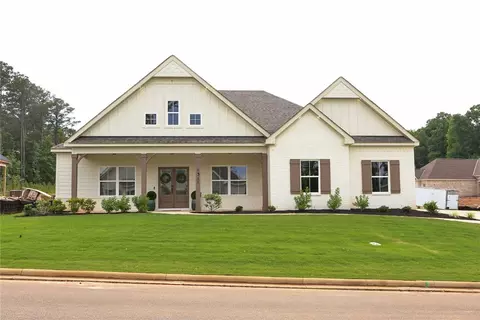 1311 Hidden Lakes Dr, Opelika, AL 36801