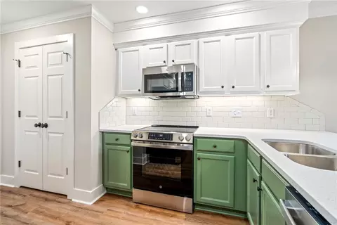 327 N Ross St #236, Auburn, AL 36830