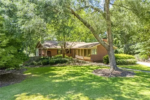 906 Janet Dr, Auburn, AL 36830