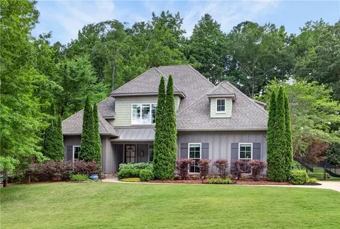 1569 Club Creek Dr, Auburn, AL 36832
